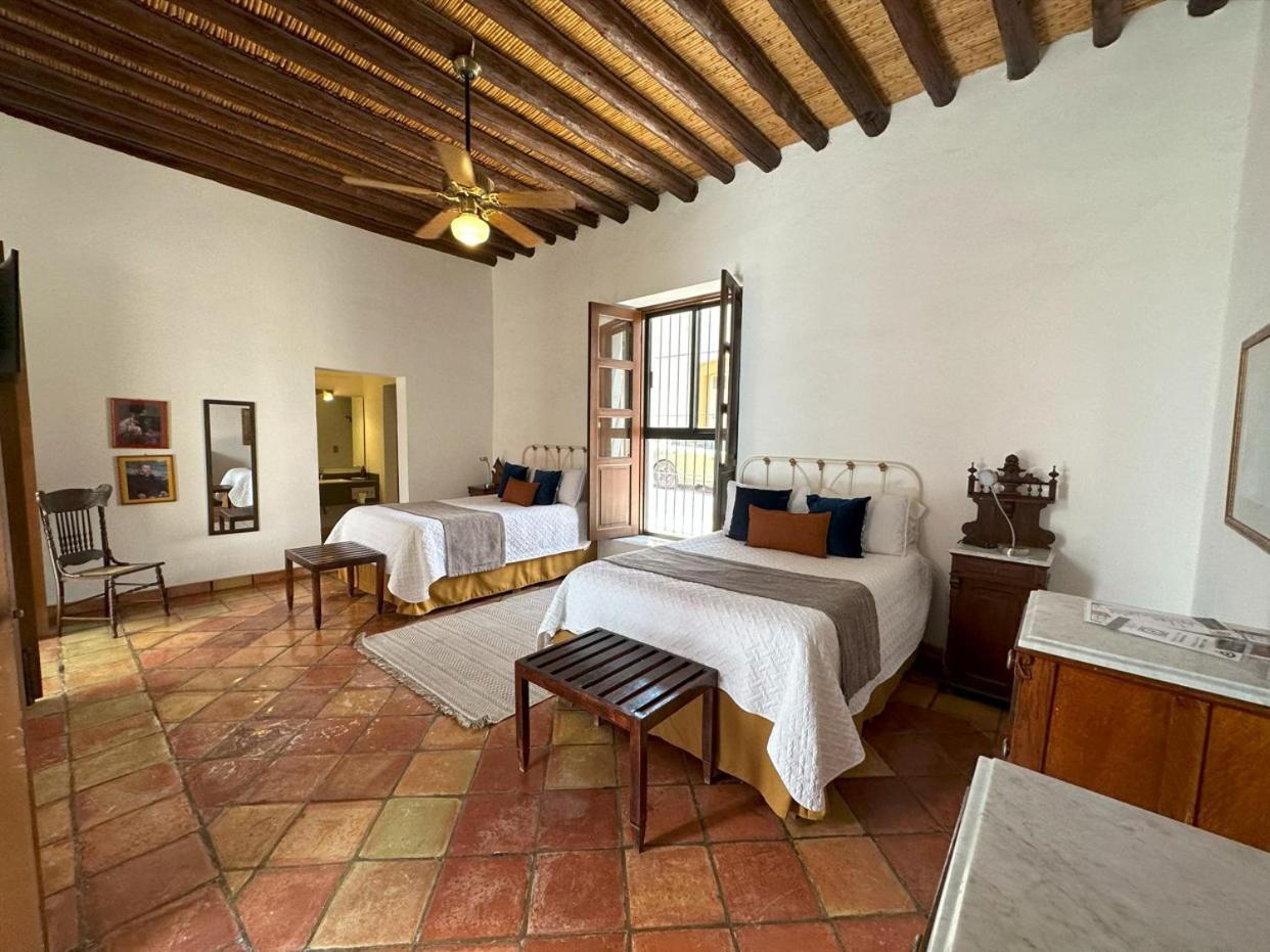 Hotel El Farol Parras de la Fuente Extérieur photo